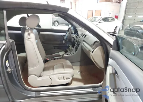 2009 Audi A4 2.0T Special Edition from USA, damaged, VIN WAUDF48H99K010588